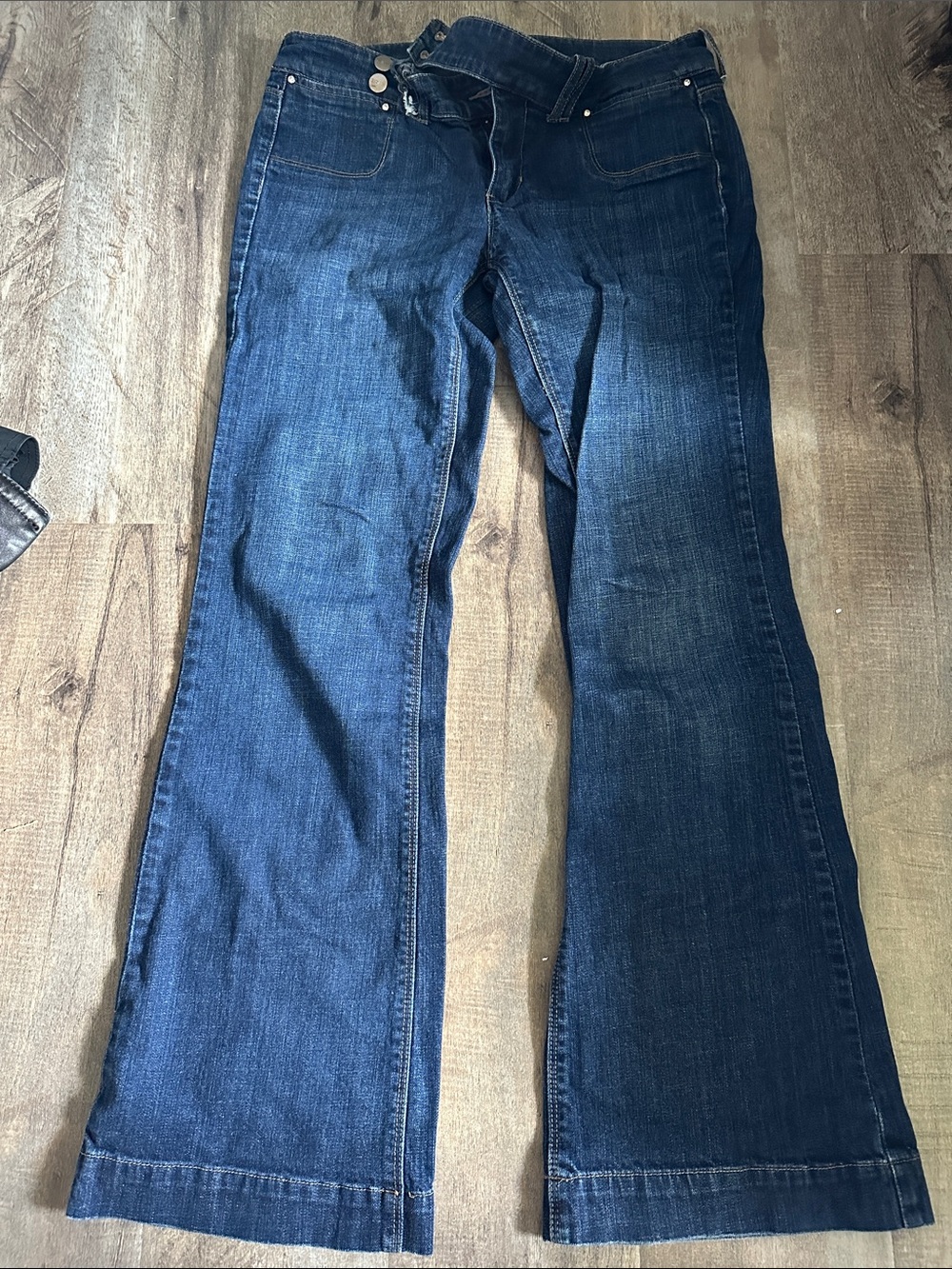 nOir Jewelry Dark Blue Wide Leg Jeans